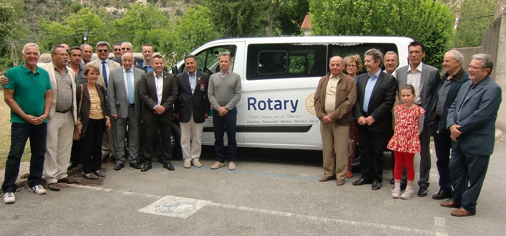 Minibus_Entrevaux.JPG